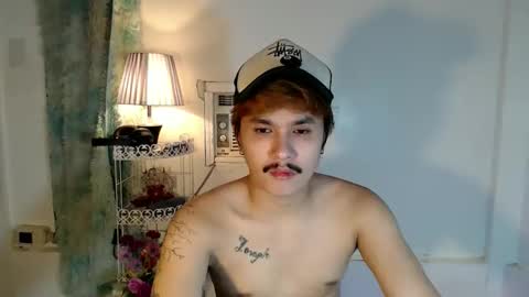Snapshot of ethan_uwuxx chatting on 03-15-26, 02:12 DAVE online show from 03-15-26, 02:12
