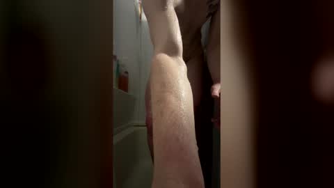 Snapshot of ethanbmx2001 chatting on 03-11-26, 10:10 ethanbmx2001 online show from 03-11-26, 10:10