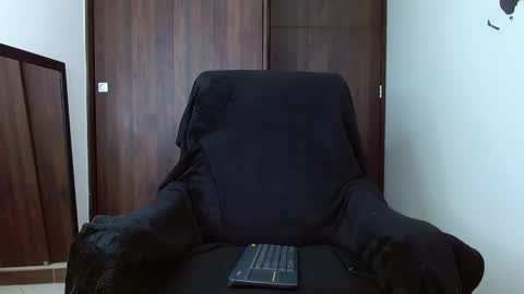 ethangreey1 online show from 12-22-24, 04:27