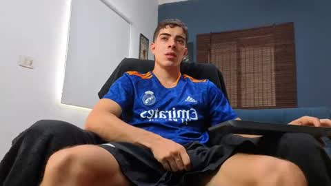 Snapshot of ethangreey1 chatting on 06-30-26, 05:58 ethangreey1 online show from 06-30-26, 05:58