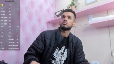 Snapshot of ethangrey_ chatting on 02-18-26, 11:06 Ethan Grey online show from 02-18-26, 11:06