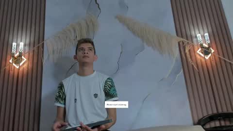 ethanhot_os online show from 04-21-26, 05:39