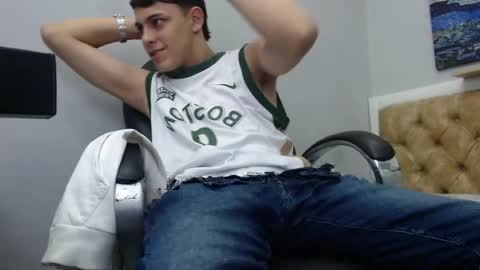 Snapshot of ethanx18 chatting on 05-13-26, 04:43 ethanx18 online show from 05-13-26, 04:43