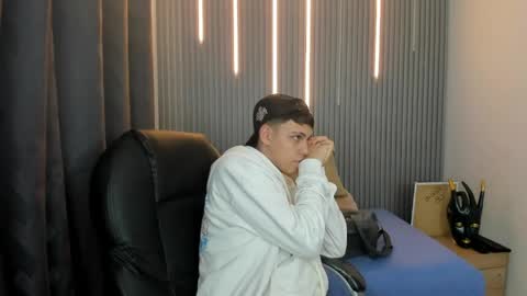 Snapshot of ethanx18 chatting on 05-25-26, 03:45 ethanx18 online show from 05-25-26, 03:45