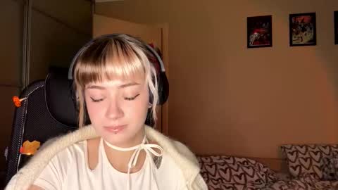 Emily online show from 11-15-25, 05:27