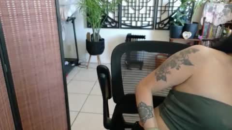 Snapshot of etherealhazy chatting on 03-05-26, 08:16 etherealhazy online show from 03-05-26, 08:16