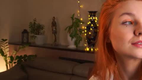 Lillie here and its my first day online show from 11-08-25, 12:05