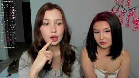 Snapshot of eumomino chatting on 04-24-26, 08:11 Veronica Tiia Lilith left to right online show from 04-24-26, 08:11