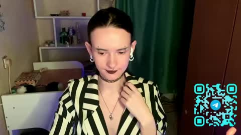 Snapshot of eunabiddlecome chatting on 04-23-26, 11:09 Kate online show from 04-23-26, 11:09
