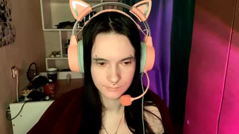 Snapshot of eunabiddlecome chatting on 06-07-26, 05:00 Kate online show from 06-07-26, 05:00