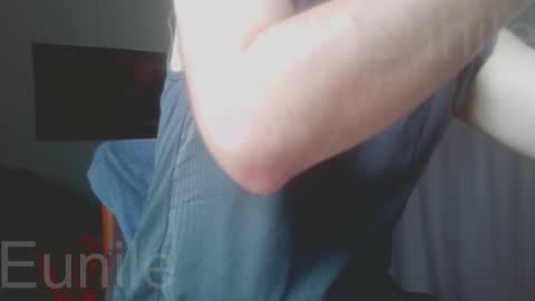 eunile online show from 12-23-25, 10:57