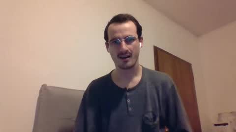 Snapshot of europe_bang chatting on 01-12-25, 02:03 Andrea online show from 01-12-25, 02:03