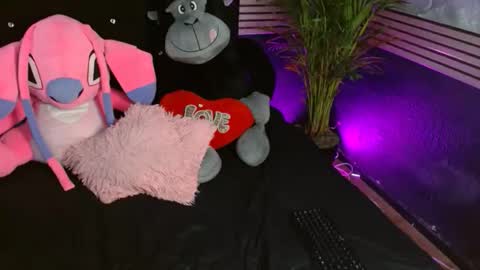 Snapshot of eva_06 chatting on 11-10-25, 11:26 eva_06 online show from 11-10-25, 11:26