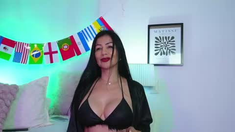 Snapshot of eva_45love chatting on 06-16-26, 11:02 Eva online show from 06-16-26, 11:02
