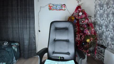 Eva online show from 01-06-25, 12:16