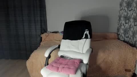 Eva online show from 03-04-26, 10:16