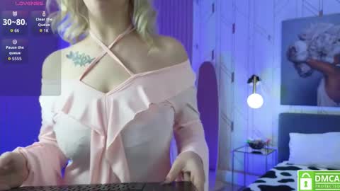 Eva online show from 10-28-25, 04:27