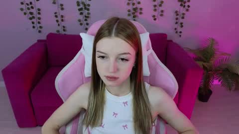 Eva online show from 06-08-26, 01:28