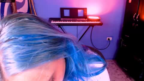 Snapshot of eva_brooks1 chatting on 05-09-26, 10:04 Iris Smile independent model online show from 05-09-26, 10:04
