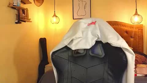 Snapshot of eva_foxs chatting on 12-03-25, 09:02 Eva Foxs online show from 12-03-25, 09:02