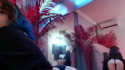 E V A online show from 12-01-25, 08:03