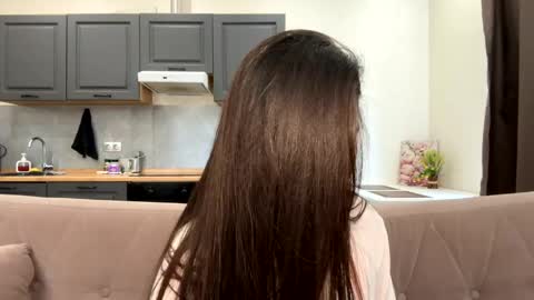 Eva online show from 04-13-26, 08:31