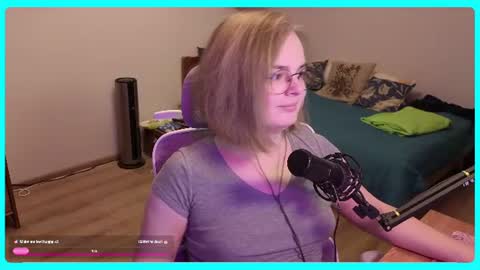 Snapshot of eva_katt chatting on 07-24-26, 12:58 Gamer Katt online show from 07-24-26, 12:58