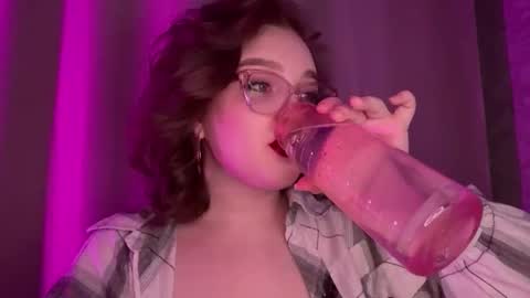 Snapshot of eva_kittenn chatting on 11-08-25, 01:28 eva_kittenn online show from 11-08-25, 01:28