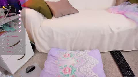 Eva Lav online show from 01-09-25, 09:48