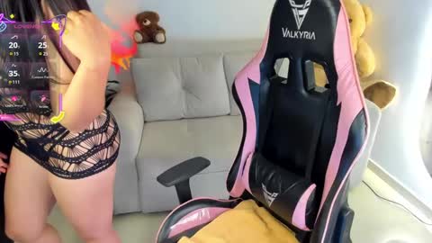 Snapshot of eva_lee18 chatting on 10-02-25, 12:39 Eva online show from 10-02-25, 12:39