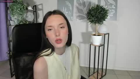 Eva online show from 06-18-26, 09:14
