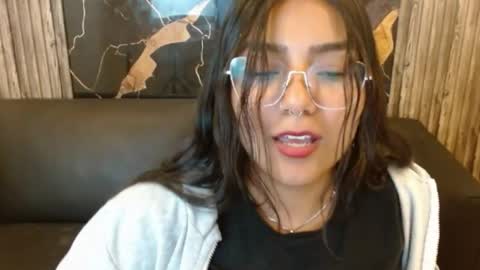 eva_luna86527 online show from 05-07-26, 03:39
