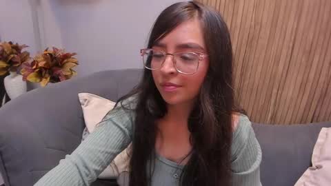 Angelinne online show from 12-20-24, 06:29