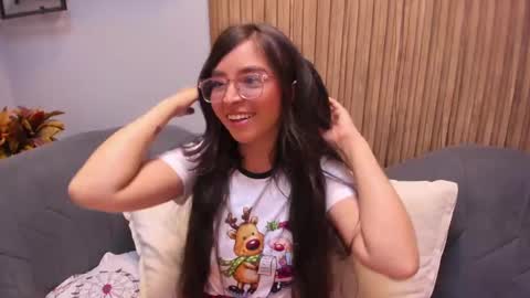 Angelinne online show from 12-24-24, 04:00