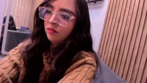 Angelinne online show from 09-29-25, 01:05