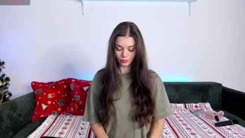 Eva online show from 12-15-25, 09:46