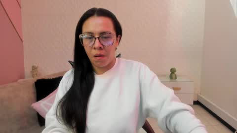 Snapshot of eva_mermaid chatting on 04-26-26, 02:04 Eva online show from 04-26-26, 02:04