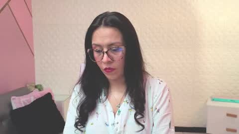 Snapshot of eva_mermaid chatting on 06-03-26, 03:28 Eva online show from 06-03-26, 03:28