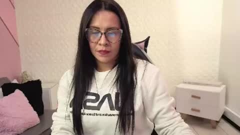 Snapshot of eva_mermaid chatting on 06-26-26, 02:21 Eva online show from 06-26-26, 02:21