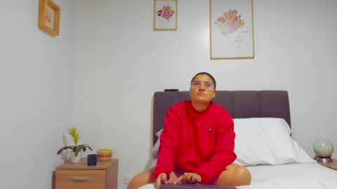 Snapshot of eva_mia_ chatting on 07-14-26, 11:27 Eva y Mia online show from 07-14-26, 11:27