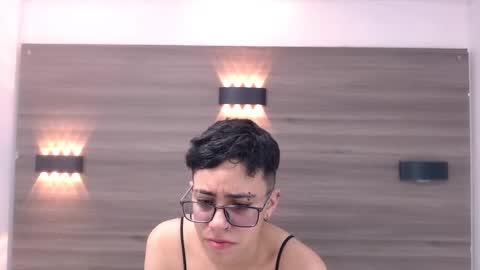 Snapshot of eva_monwalker chatting on 01-12-25, 07:42 Eva cute online show from 01-12-25, 07:42