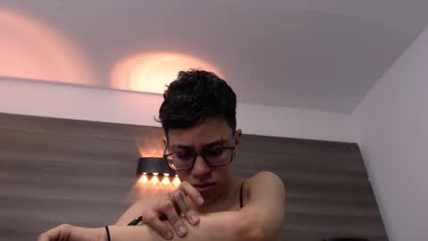 Snapshot of eva_monwalker chatting on 01-16-25, 11:48 Eva cute online show from 01-16-25, 11:48