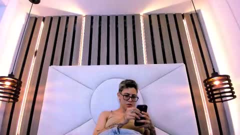 Snapshot of eva_monwalker chatting on 01-12-26, 07:30 Eva cute online show from 01-12-26, 07:30