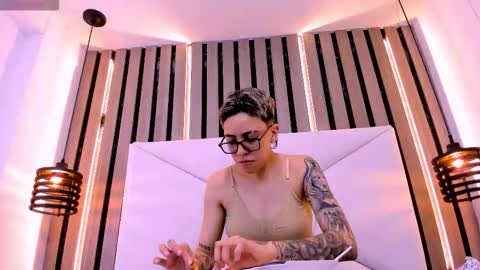 Snapshot of eva_monwalker chatting on 01-13-26, 07:30 Eva cute online show from 01-13-26, 07:30