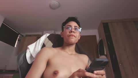 Eva cute online show from 04-25-26, 12:52