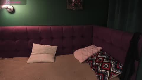 Snapshot of eva_moran chatting on 02-28-25, 07:48 Eva 3 online show from 02-28-25, 07:48