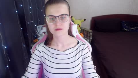 Eva online show from 02-06-25, 04:14