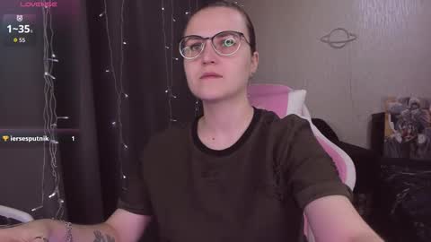 Eva online show from 10-22-25, 10:26