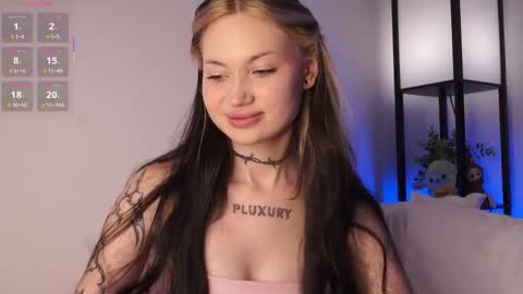 Eva online show from 09-21-25, 02:19