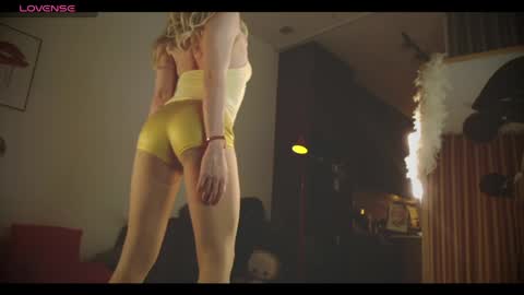 Snapshot of eva_quagmire chatting on 05-03-26, 12:44 Eva online show from 05-03-26, 12:44
